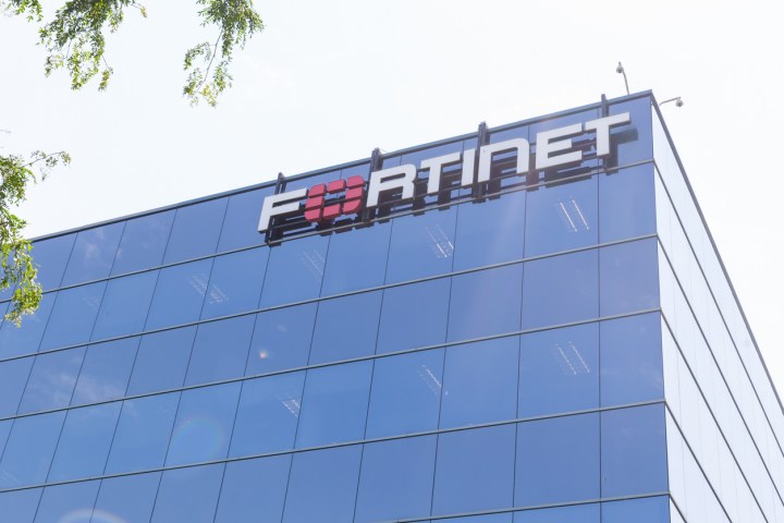 Fortinet revela brecha de datos que afecta a limitado grupo de clientes del Asia-Pacífico