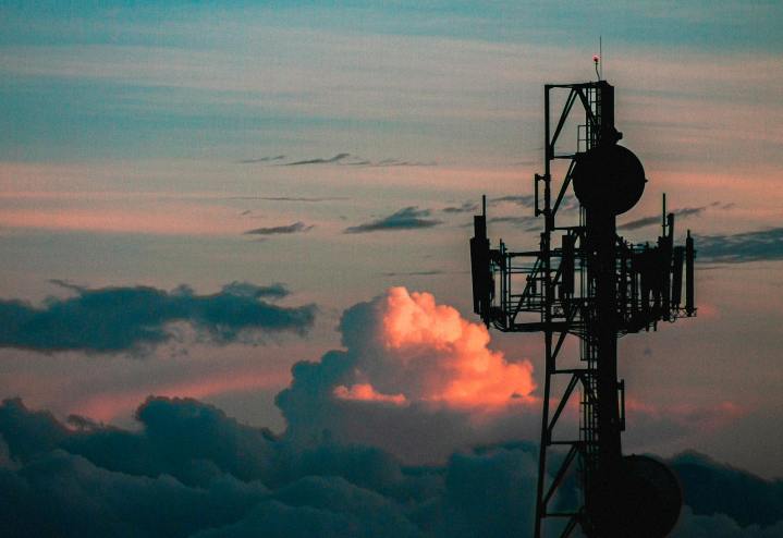 silhouette of an antenna