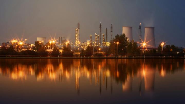 CISA alerta sobre ciberataques contra infraestructura crítica en la industria petrolera de los Estados Unidos