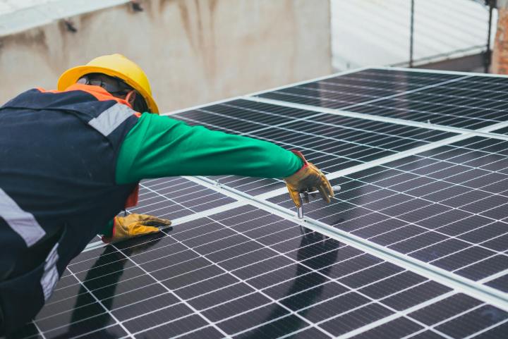 Compañía española de energías limpias confirma robo de datos personales de clientes tras acceso ilícito